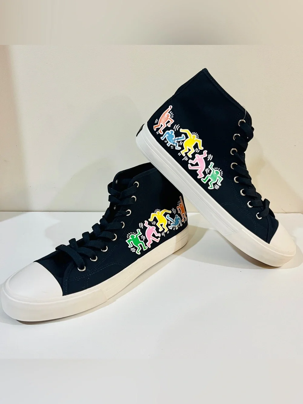 NEW Keith Haring x H&M Black High Top Sneakers Colorful Dancing Figures 10.5